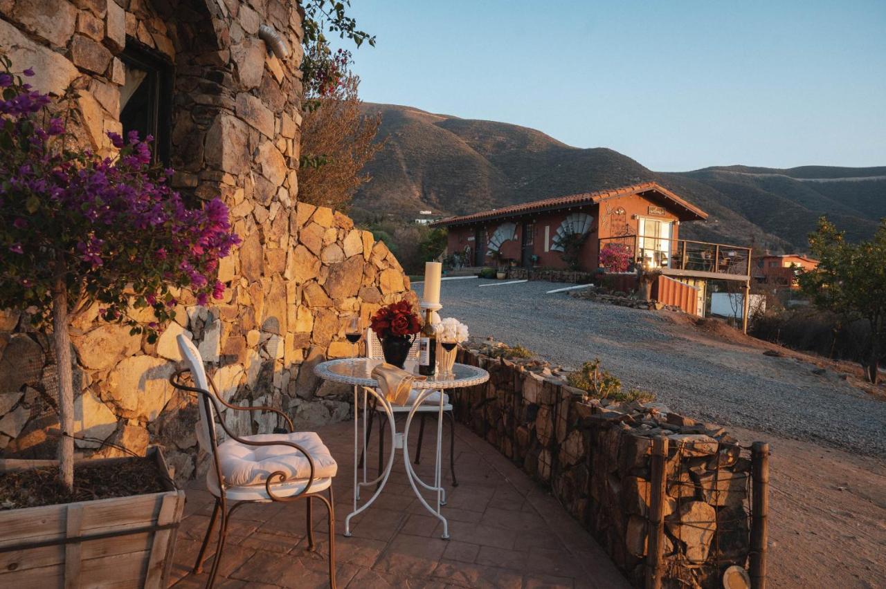 Viña Calabria Bed and Breakfast Valle de Guadalupe Exterior foto